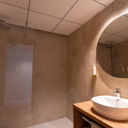 Ohtels Vil-la Romana מלון