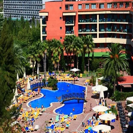 Ohtels Vil-la Romana סאלו