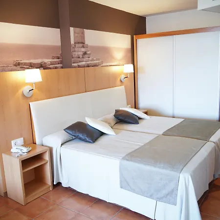 Ohtels Vil-la Romana Отель
