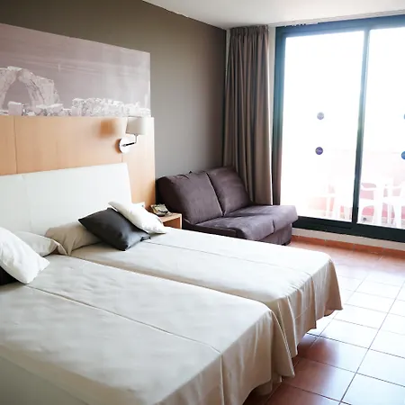 Ohtels Vil-la Romana Отель